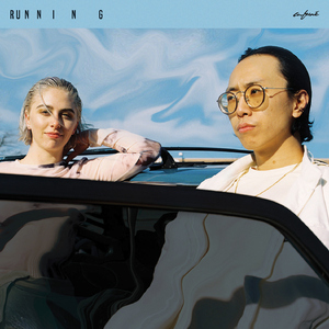 王秋儿蕾丝三角裤跳钢管舞
