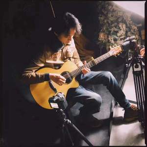 王秋儿蕾丝三角裤跳钢管舞
